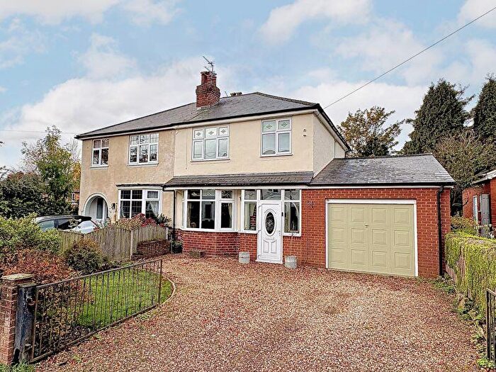 3 Bedroom Semi Detached House For Sale In Whites Drive, Sedgley, DY3