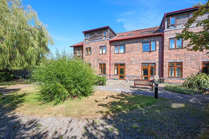 2 Bedroom Flat For Sale In Shirehampton Road, Bristol, BS9