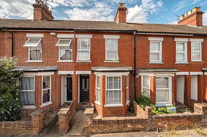 3 Bedroom Terraced House For Sale In George Street, Dunstable, LU6