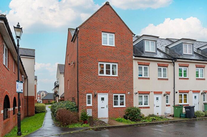 3 Bedroom Terraced House For Sale In Thames View, Abingdon, OX14