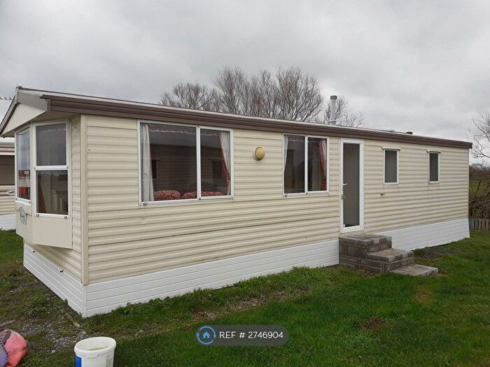 2 Bedroom Park Home To Rent In Middlemoor Drove, Woolavington, TA7