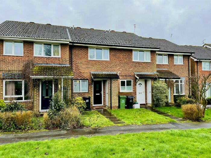 2 Bedroom Terraced House To Rent In Leveller Row, Billericay, CM12
