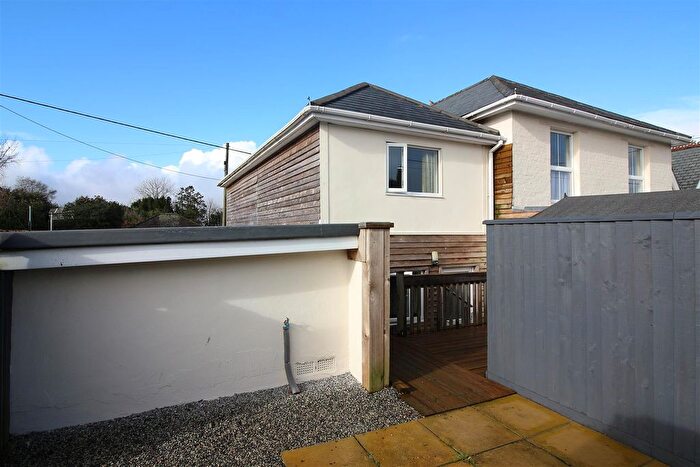 2 Bedroom Terraced House For Sale In Saltash Road, Callington, PL17