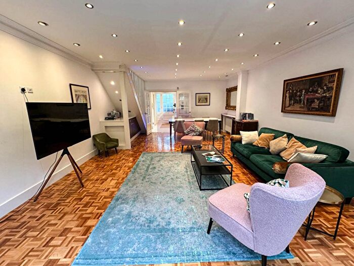 3 Bedroom Terraced House To Rent In Randolph Avenue, Maida Vale, London, W9