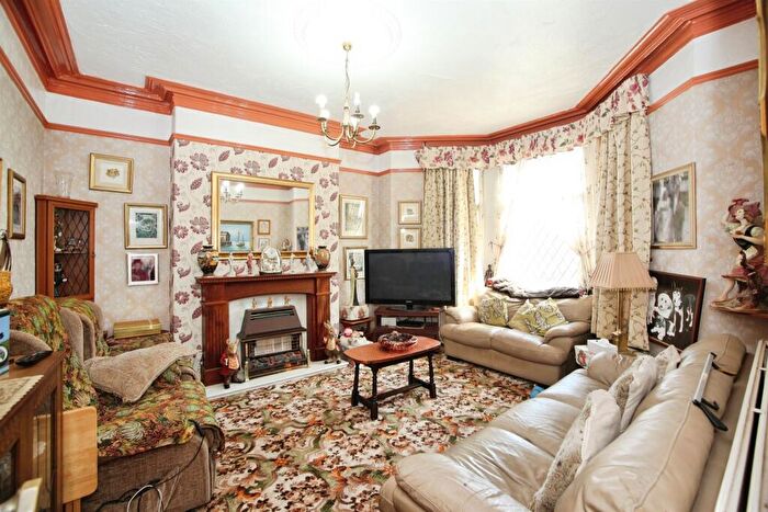 4 Bedroom Terraced House For Sale In Berw Road, Pontypridd, CF37