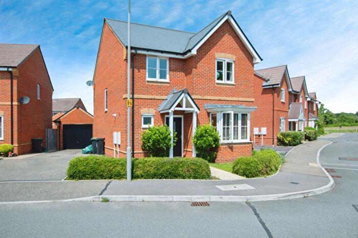 3 Bedroom Detached House For Sale In Beech Way, Wimborne Minster, Wimborne, BH21