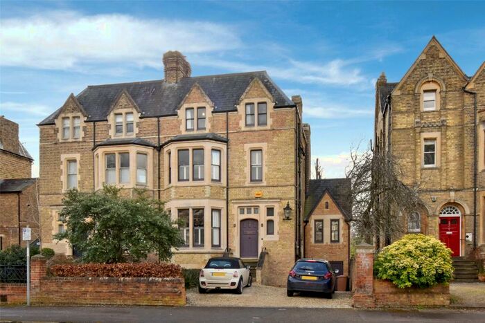 5 Bedroom Semi-Detached House To Rent In Norham Road, Oxford, OX2