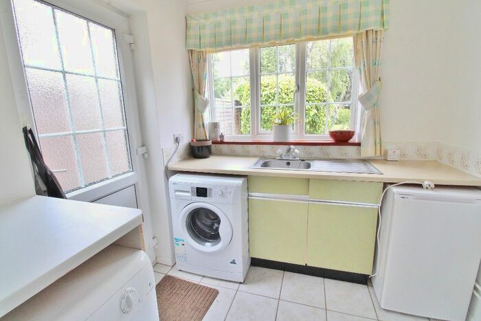 4 Bedroom Detached House For Sale In Croftlands Avenue, Stubbington, Fareham, PO14