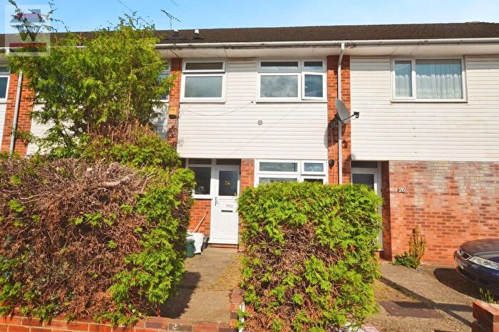 3 Bedroom Town House To Rent In Linkfield Road, Isleworth, TW7