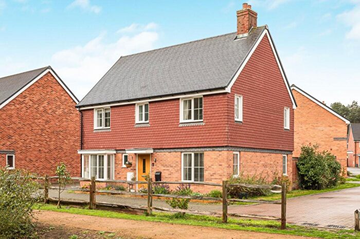 4 Bedroom Detached House For Sale In Jane Austen Close, Bordon, Hampshire, GU35