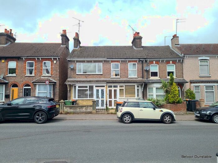 2 Bedroom End Of Terrace House To Rent In Great Northern Road, Dunstable, LU5