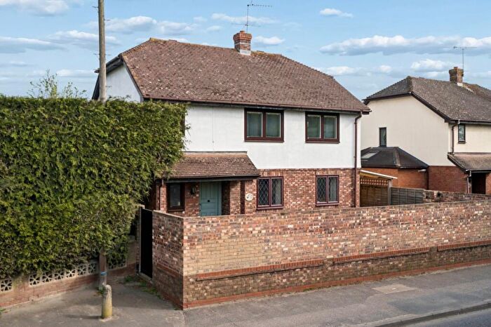 4 Bedroom Detached House For Sale In Thorney Mill Road, Iver, SL0