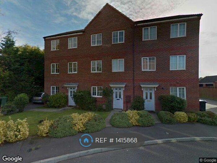 4 Bedroom Semi-Detached House To Rent In The Sidings, Oakham, LE15