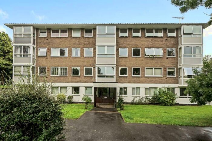 2 Bedroom Apartment To Rent In Southfield Park, East Oxford, OX4
