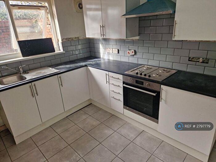 2 Bedroom End Of Terrace House To Rent In Palace Road, Liverpool, L9