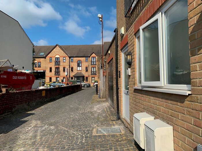 Studio To Rent In Anson Mews, London, SW19