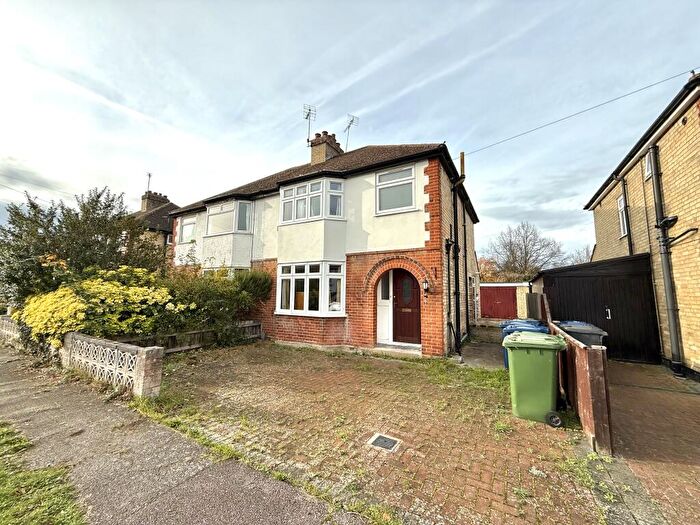 4 Bedroom Semi Detached House To Rent In Gisborne Road, Cambridge, CB1