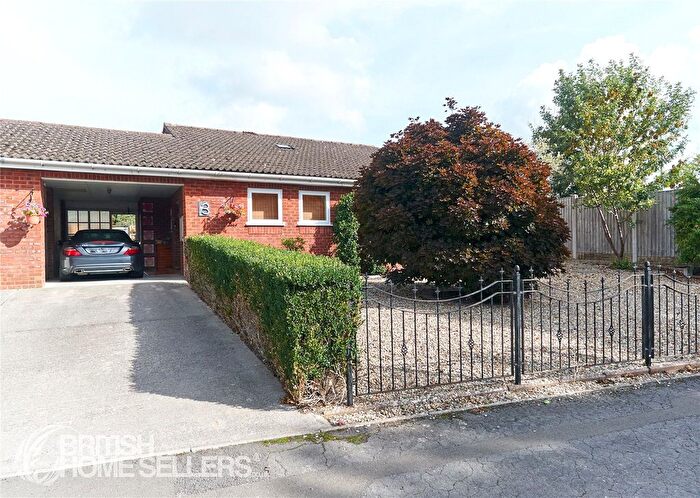 3 Bedroom Bungalow For Sale In Belvedere Road, Yeovil, Somerset, BA21