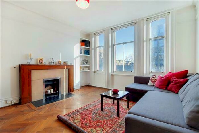 1 Bedroom Flat To Rent In Oxford & Cambridge Mansions, Old Marylebone Road, London, NW1