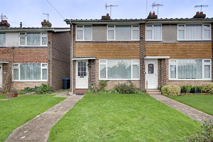 3 Bedroom End Of Terrace House For Sale In Walton Close, Worthing, BN13