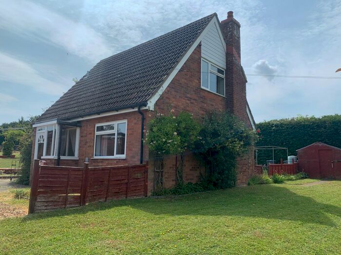 3 Bedroom Chalet For Sale In Suffolk, Pettistree, IP13