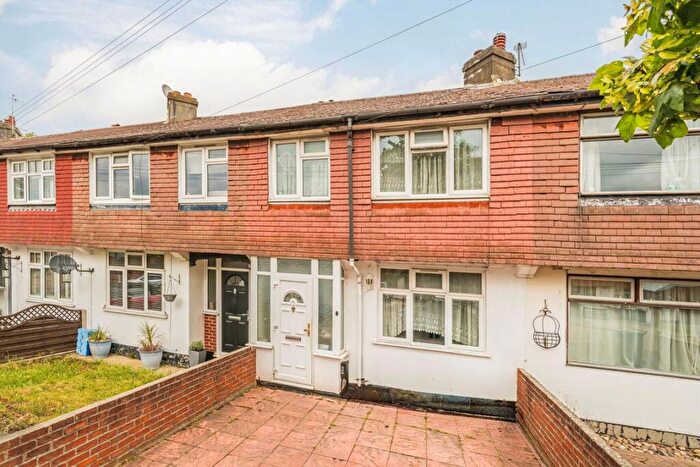 3 Bedroom Terraced House For Sale In Woodland Way, Surbiton, KT5