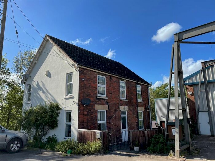 3 Bedroom Detached House To Rent In Station Road, Berkeley, GL13