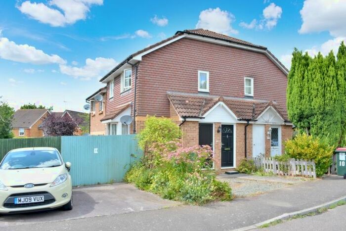 1 Bedroom End Of Terrace House To Rent In Bolton Road, Maidenbower RH10