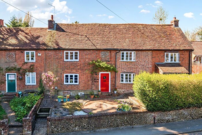 2 Bedroom Terraced House For Sale In Upper Hale Road, Farnham, GU9
