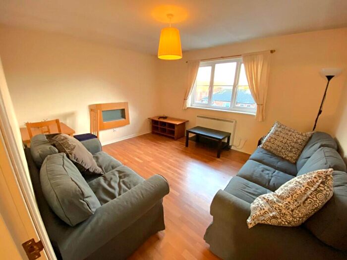 2 Bedroom Flat For Sale In Main Street, Glasgow, G40