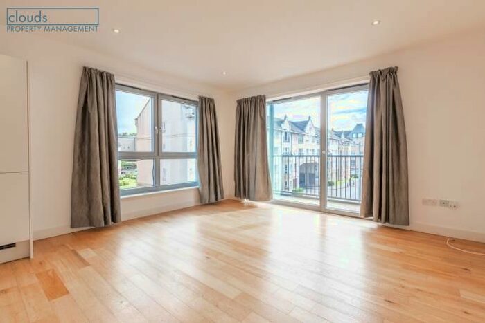 3 Bedroom Flat To Rent In Hopetoun Street, City Centre, EH7