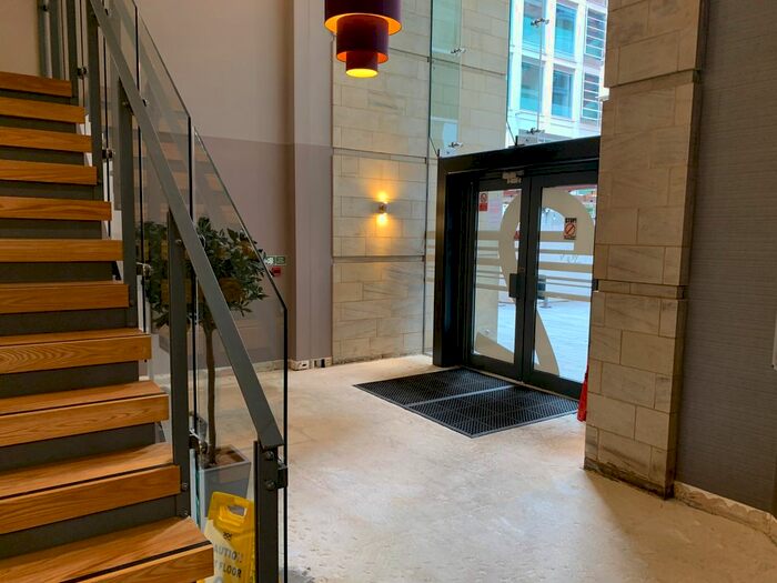 2 Bedroom Flat To Rent In Left Bank, Manchester, M3