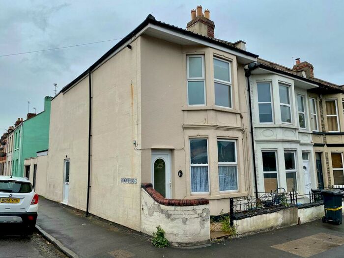 1 Bedroom Flat To Rent In Whitehall Road, Whitehall, Bristol, BS5
