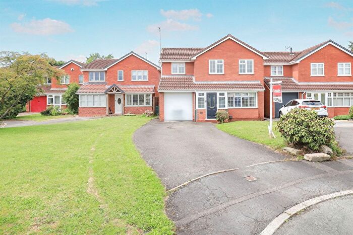 4 Bedroom Detached House For Sale In Primrose Gardens, Featherstone, Wolverhampton, WV10