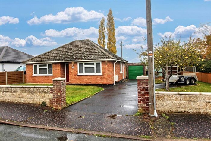 2 Bedroom Detached Bungalow To Rent In Highfield Road, Drayton, Norwich, NR8