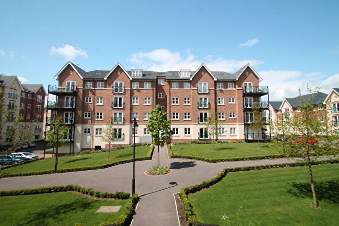 2 Bedroom Flat To Rent In Viridian Square, Aylesbury, HP21