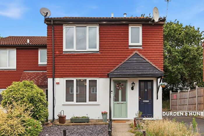1 Bedroom Property For Sale In Stapleford Close, London, E4