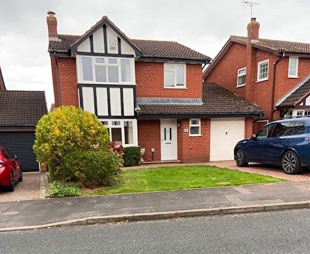 4 Bedroom Detached House To Rent In Gable Croft, Lichfield, WS14