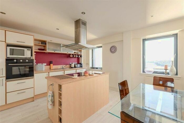 3 Bedroom Flat To Rent In Lochinvar Drive, Edinburgh, EH5