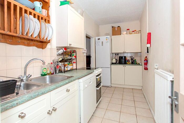 2 Bedroom End Of Terrace House For Sale In Victoria Road, Cambridge, CB4