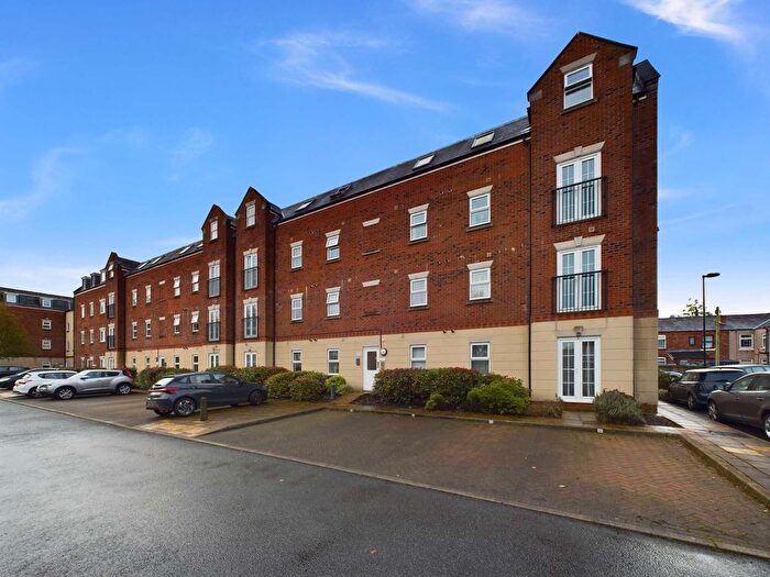 2 Bedroom Flat To Rent In Beckford Court, Tyldesley, M29