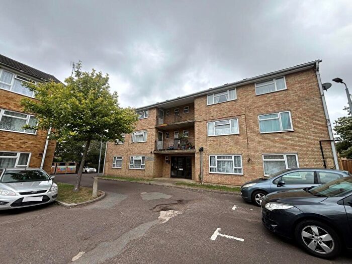 2 Bedroom Apartment To Rent In Tweed Close, Halstead, CO9