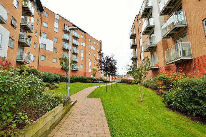 2 Bedroom Apartment To Rent In Hawkins Road, Essex, CO2