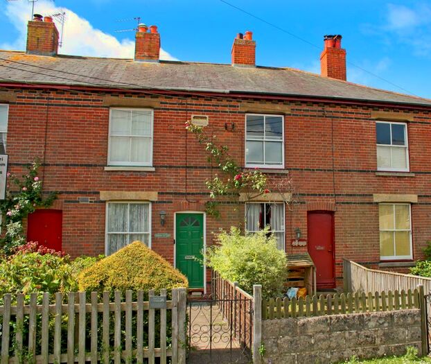 2 Bedroom Terraced House To Rent In Avenue Road, Brockenhurst, SO42