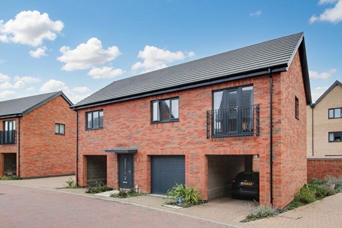 2 Bedroom Detached House For Sale In Hooper Crescent, St. Neots, PE19