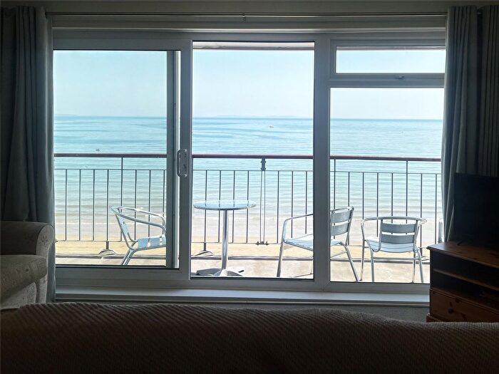 1 Bedroom Flat For Sale In Flat, Beach Court, The Strand, Saundersfoot, Pembrokeshire, SA69