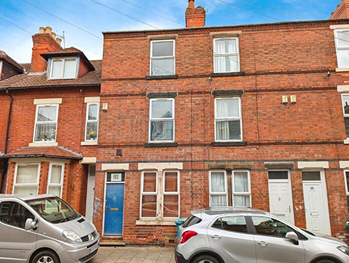 3 Bedroom Terraced House For Sale In Cedar Road, Forest Fields, Nottingham, NG7