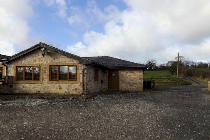 3 Bedroom Bungalow To Rent In Bolton Road, Chorley, PR6