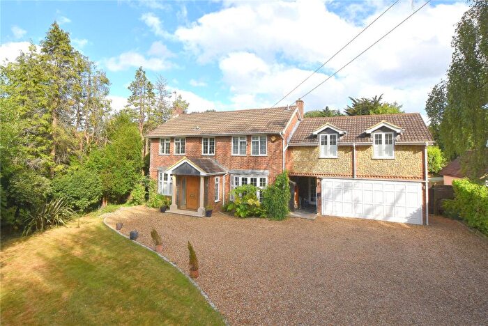 5 Bedroom Detached House For Sale In Farm Lane, East Horsley, KT24