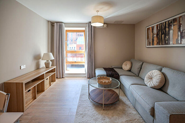 1 Bedroom Apartment To Rent In Horizon, Broad Weir, BS1